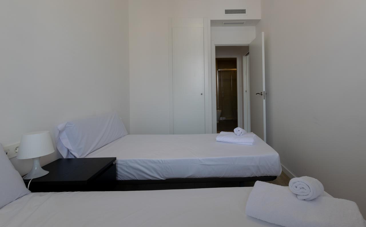 Apartments Madrina Valencia Exterior foto